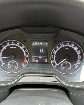 Skoda Octavia cena 45900 przebieg: 217490, rok produkcji 2019 z Nysa małe 254